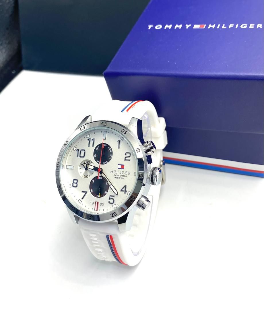 MONTRE HILFIGGER