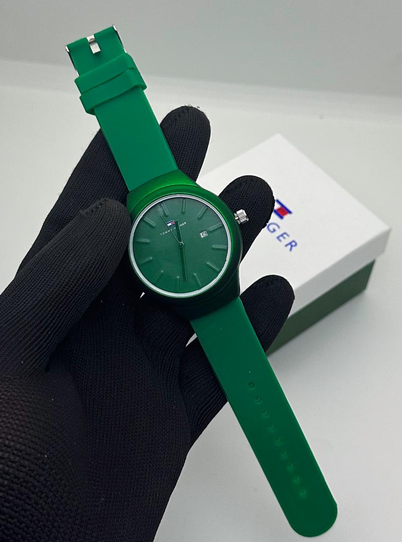MONTRE HILFIGGER