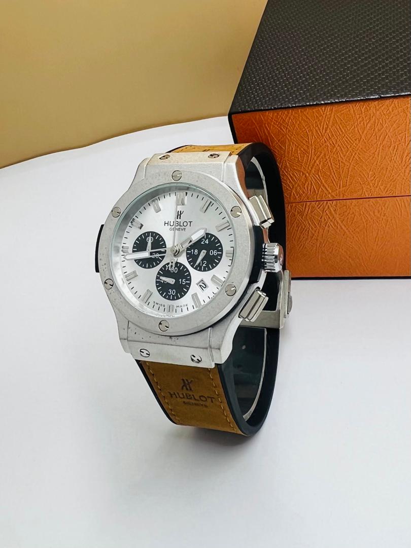 MONTRE HUBLOT