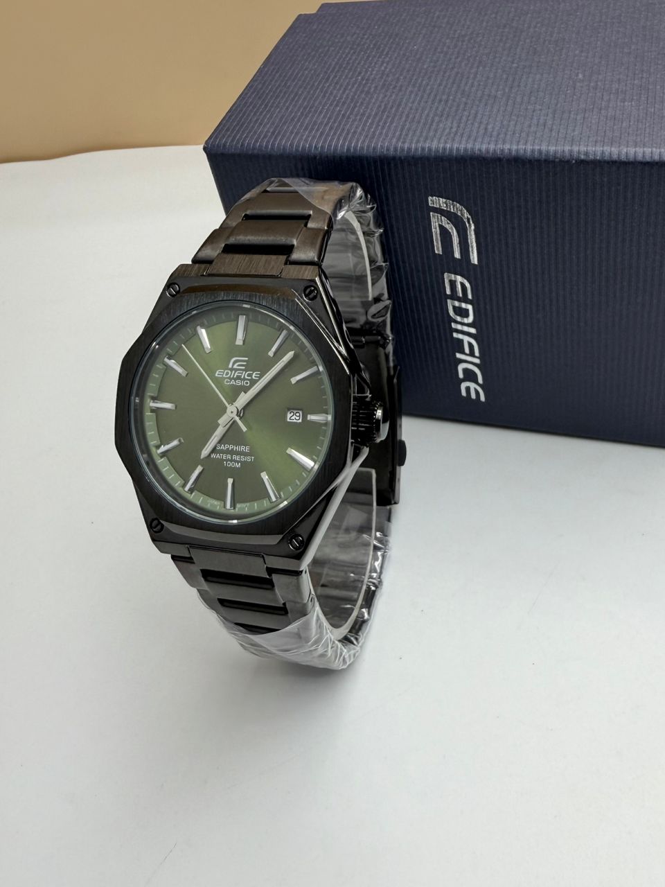 MONTRE ÉDIFICE