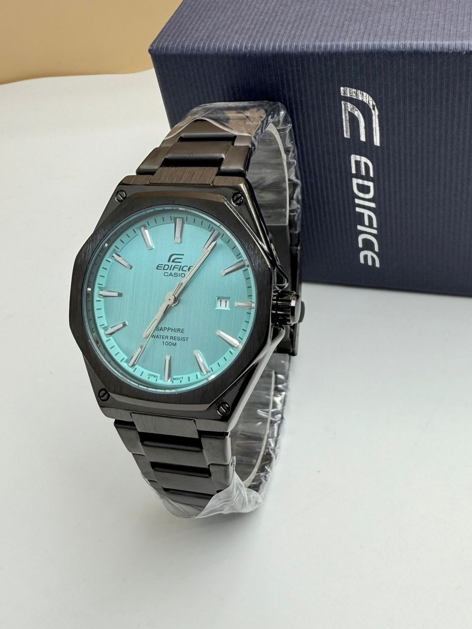 MONTRE ÉDIFICE