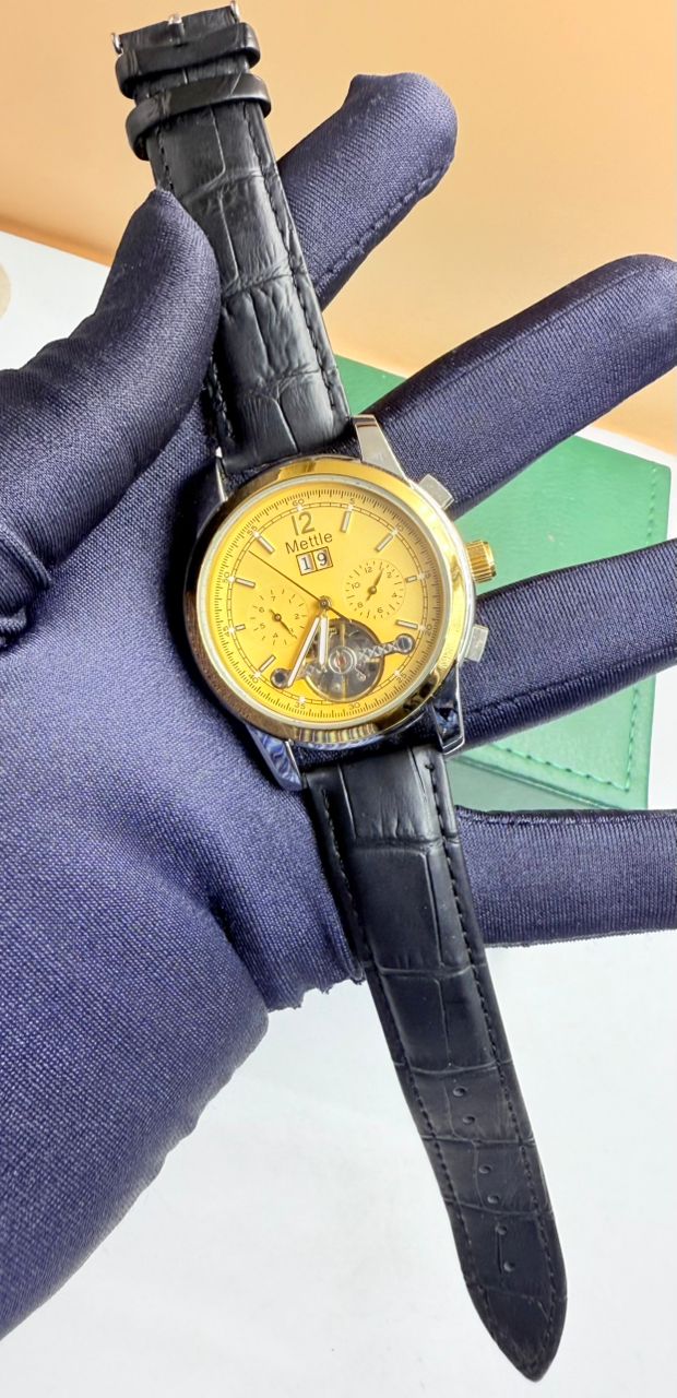 MONTRE MEETLE